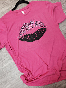 Smooch lips (pink leopard & black glitter) HTV T